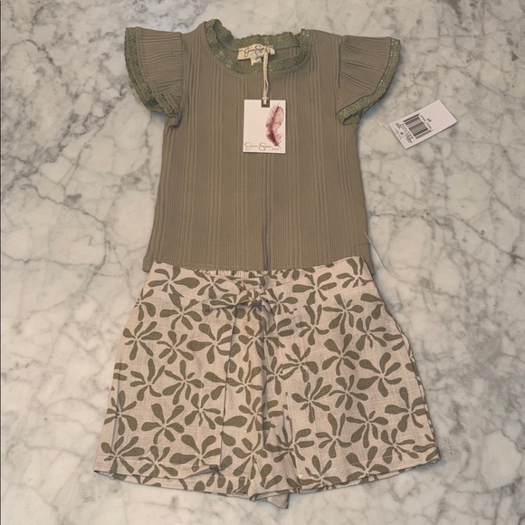 Jessica Simpson Other - NWT Jessica Simpson Olive and Cream Floral Short Outfit 3Y